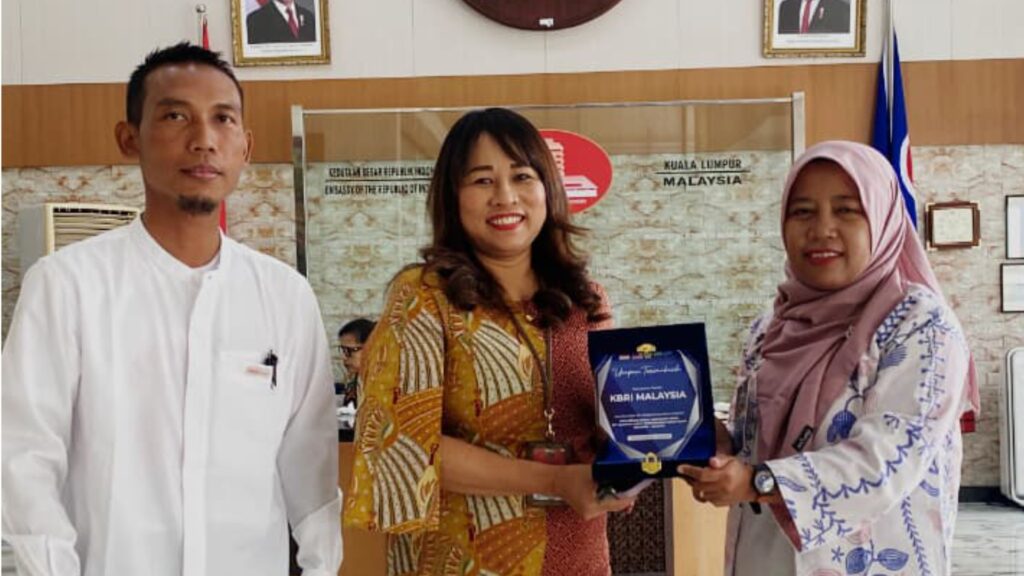 Tutup Kunjungan Internasional, Ketua STITI KP Paron Ngawi Jajaki Kerja Sama Strategis dengan KBRI Malaysia